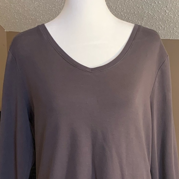 Isaac Mizrahi Live! Essentials Pima Cotton Curved Hem Top - Picture 3 of 9